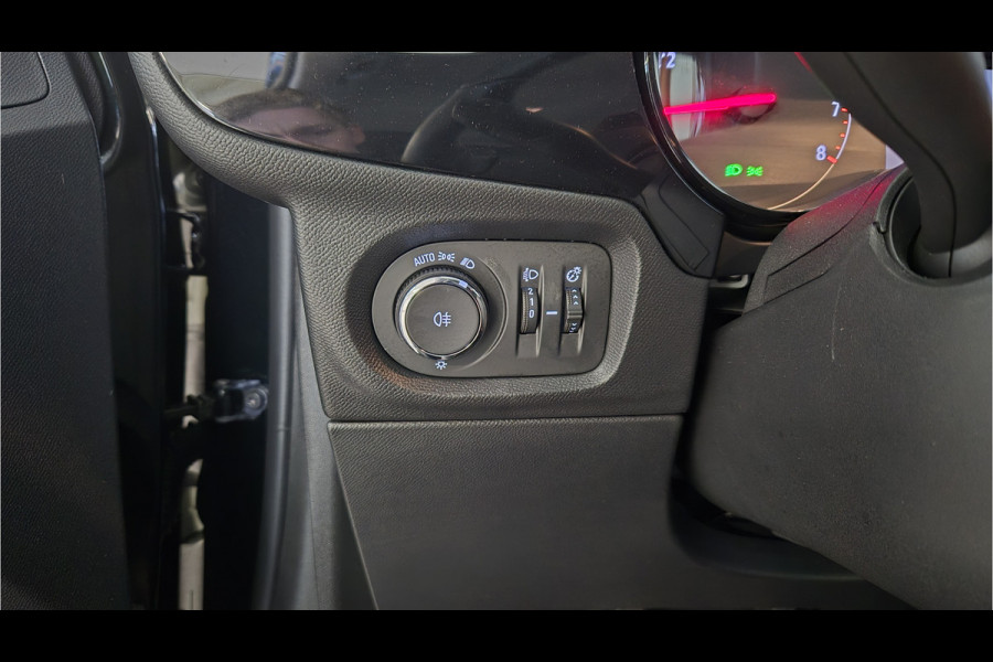 Opel Corsa 1.2 | Led koplampen | DAB | Stoel en stuur verwarming