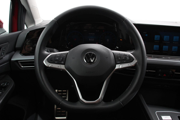 Volkswagen Golf 1.0 eTSI 110pk DSG Active | Navigatie | Panorama dak | Climate Control | Camera | Adaptive Cruise Control | Virtual Cockpit | Stoelverwarming | Extra Getint Glas