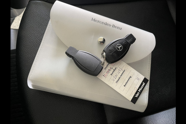 Mercedes-Benz Vito 114 CDI Lang L2H1 automaat / vaste prijs rijklaar € 29.950 ex btw / lease vanaf € 536 / grijs metallic / lichtmetalen velgen 18 inch / leer / trekhaak 2000 kg !
