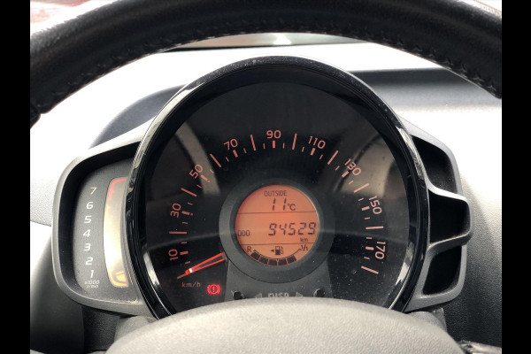 Toyota Aygo 1.0 VVT-i X-Sport | Lichtmetalen velgen, Privacy Glass, Spoiler, Trekhaak, Parkeercamera, Stuurbediening, Bluetooth, Zeer comple