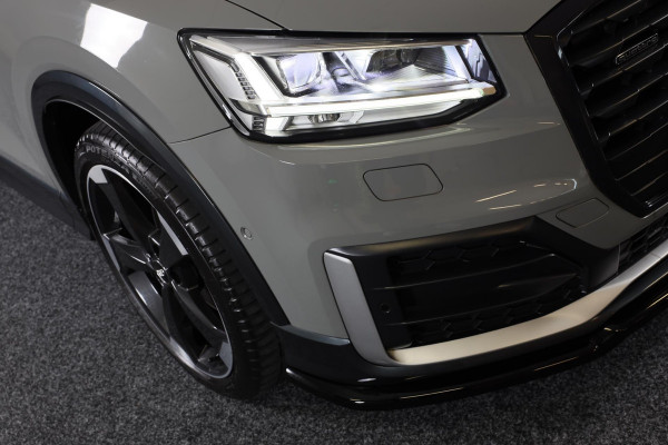 Audi Q2 40 TFSI Quattro S Line Edition #2 / 190 PK / AUT / Virtual / Camera / Navi / Acc / Lane Assist / Dode Hoek / Pano / 19 Inc