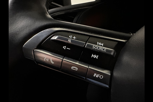 Mazda 3 2.0 e-SkyActiv-G M Hybrid 122 Comfort | Adaptive Cruise | Camera | LED | Navi | Apple Carplay | Head Up | Stuur & Stoelverwarming |
