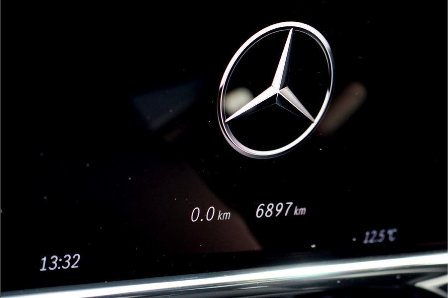 Mercedes-Benz E-Klasse 300 e AMG Line Premium+ Aut9, Bijrijdersdisplay, Panoramadak, Distronic+, Trekhaak, Memory, Stoelventilatie, Verwarmd Stuurwiel,  Digital Light, Leder, Rijassistentiepakket+, Etc.