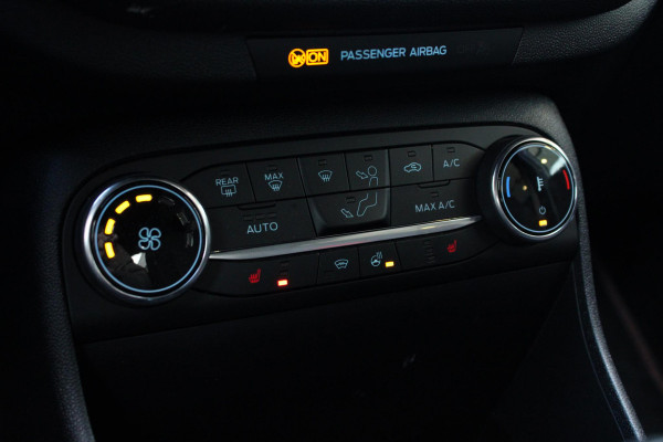 Ford Fiesta 1.0 EcoBoost Hybrid ST-Line | Winter pack | Parkeersensoren achter | Apple carplay