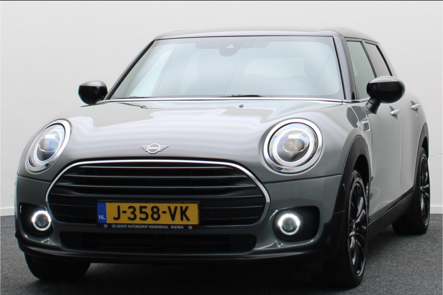 MINI Clubman 1.5 Cooper Business Edition Automaat LED, Keyless, Two-Tone lak, Navigatie, Cruise, PDC, Climate, 17”