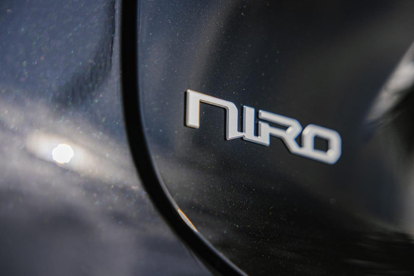 Kia Niro 1.6 GDi Hybrid DynamicLine | NIEUW | SNEL LEVERBAAR