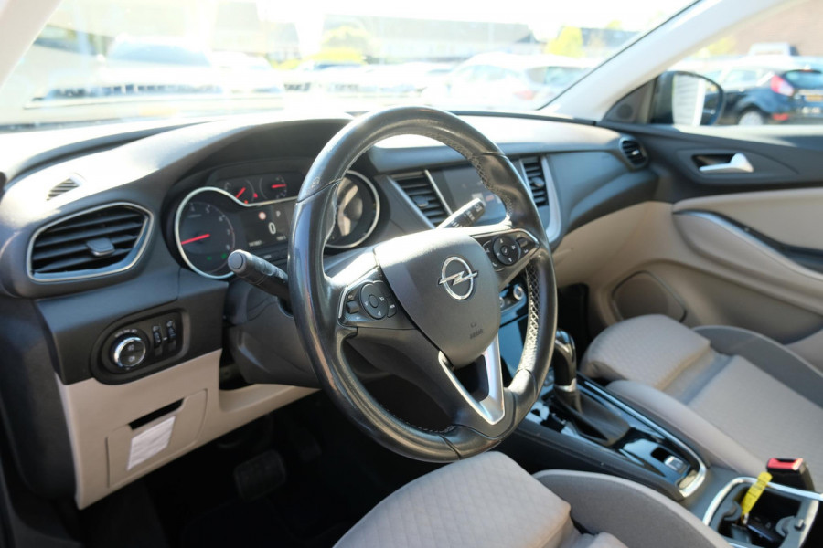 Opel Grandland X 1.6 Turbo Innovation 180pk Automaat | Achteruitrijcamera | Dodehoeksensoren | Elek Achterklep | Dealer onderhouden
