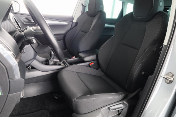 Škoda Karoq Business Edition 1.0 81 kW / 110 pk TSI SUV 6 vers | Parkeercamera | 17"LM velgen | digitaal dashboard |