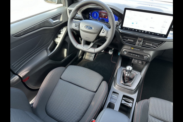 Ford FOCUS Wagon 1.0 EBH STLine X Driverpack | 18inch | Winterpack!