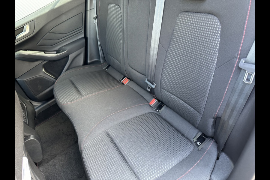 Ford FOCUS Wagon 1.0 EBH STLine X Driverpack | 18inch | Winterpack!