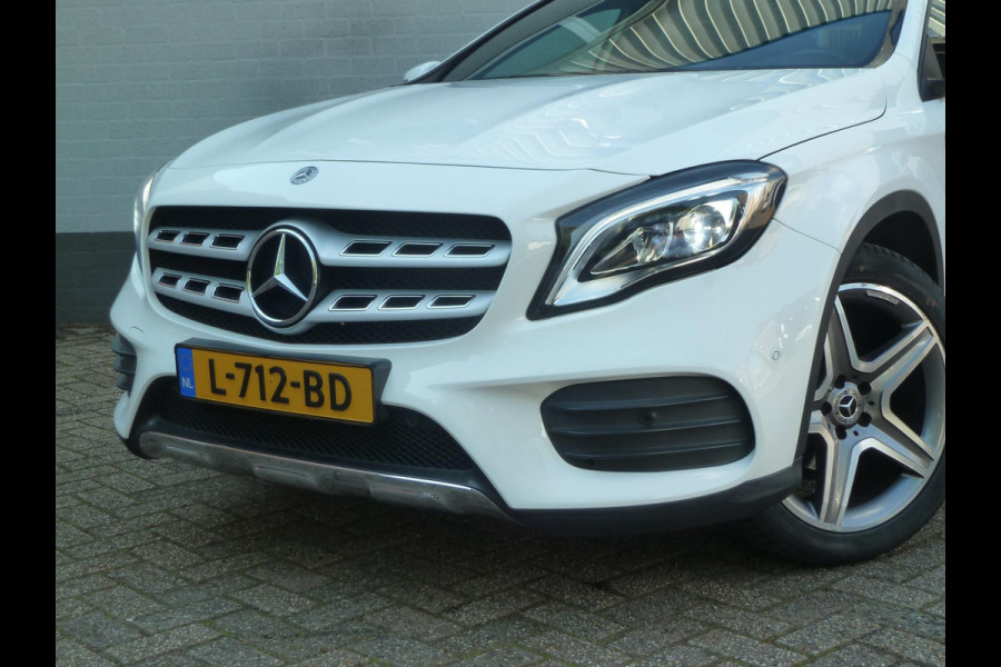 Mercedes-Benz GLA 200 Premium Plus AMG-Line|Panodak|Camera|Keyless-start|Park-Assist|Stoelverwarming