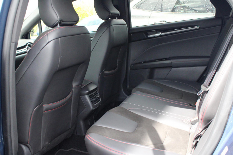 Ford Mondeo Wagon 2.0 IVCT HEV ST-Line | Winter-pakket | Hybride benzine | parkeer sensoren voor & achter