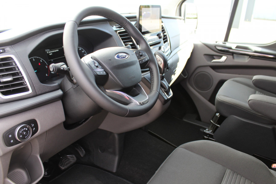 Ford Transit Custom 300 2.0-170pk TDCI L2H1 Limited dubb. cab. AUTOMAAT ! Airco, stoel-, spiegels en voorraam verwarming, schuifd. li.+ re., navigatie, telefoonvoorb., camera, parkeersensoren, metallic lak, armleuningen, (LM wielen, Raptor grille, sidesteps meerpri