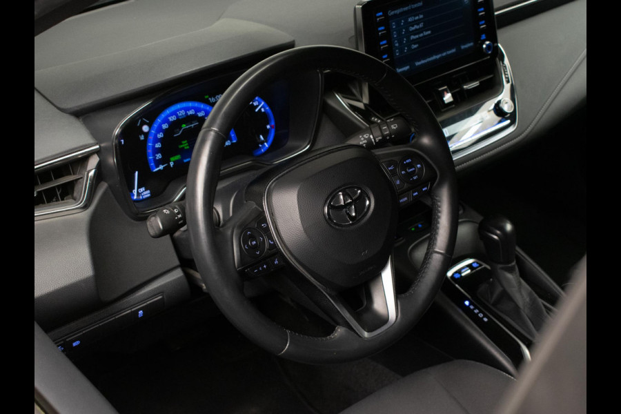 Toyota Corolla Touring Sports 1.8 Hybrid Sport (APPLE CARPLAY,NAVI,LED,ADAPTIVE CRUISE,CAMERA,SPORTSTOELEN,GETINT,PDC,NETTESTAAT)