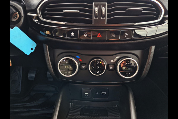Fiat Tipo Stationwagon 1.0 Life - 100 Pk - Euro 6 - Navi - ParkeerCamera - AppleCarplay AndroidAuto