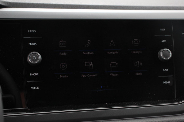 Volkswagen Polo 1.0 TSI R-Line DSG | Navigatie | App Connect | Climate Control | DAB | LED | Parkeer sensoren | Cruise control adaptive | Lichtmetalen velgen