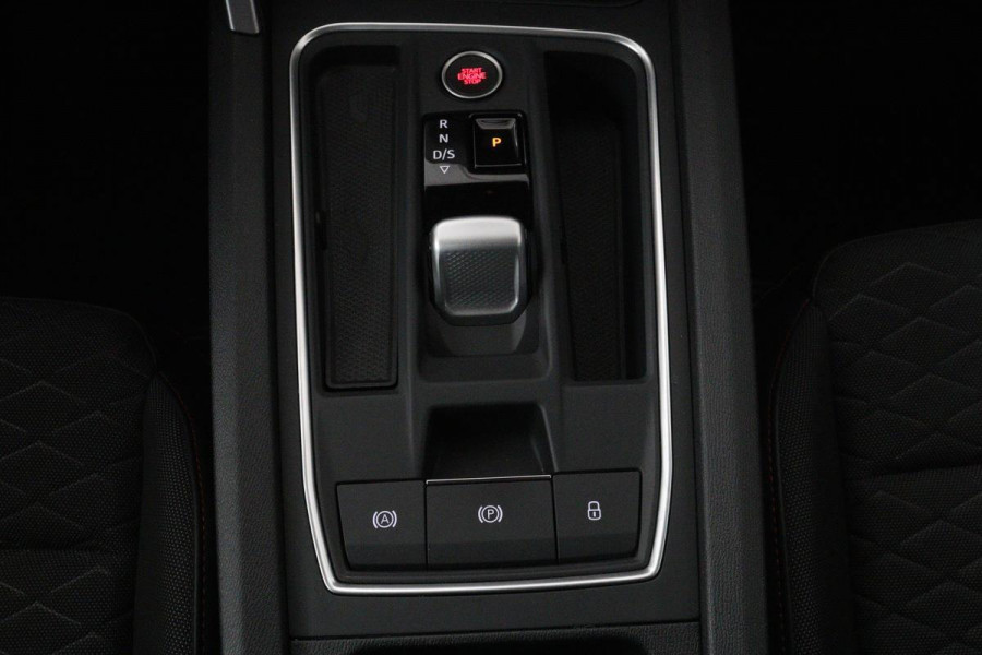 Seat Leon 1.4 TSI eHybrid FR PHEV | Stoel & stuurverwarming | Camera | Keyless | Navigatie | Sportstoelen | Full LED