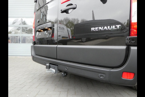 Renault Master T35 2.3 dCi L2H2 180pk, Camera, Navigatie, 3-Zits, LED, Trekhaak.