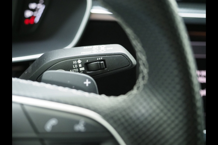 Audi Q3 45 TFSI e S-Line | Virtual | Adaptive Cruise | Keyless | Sportstoelen