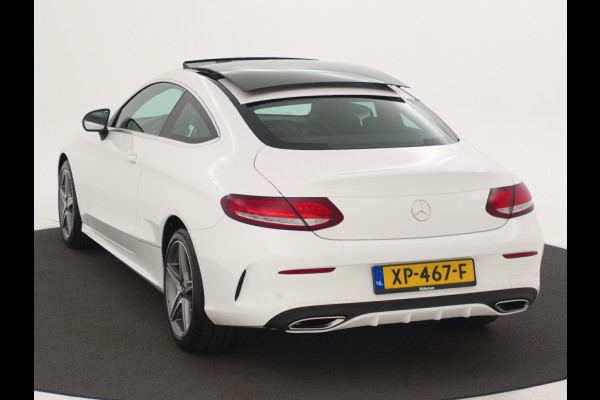 Mercedes-Benz C-Klasse Coupé 180 AMG Automaat Panoramadak | Navigatie | Climat control | Nu tijdelijk te financiëren tegen 3,90% rente (actie loopt t/m 15-5-2020)