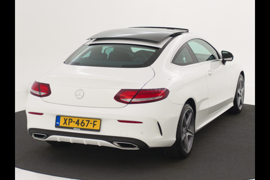 Mercedes-Benz C-Klasse Coupé 180 AMG Automaat Panoramadak | Navigatie | Climat control | Nu tijdelijk te financiëren tegen 3,90% rente (actie loopt t/m 15-5-2020)