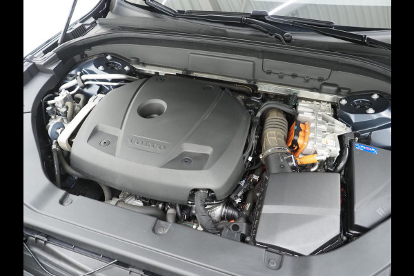 Volvo XC60 2.0 T8 Twin Engine AWD Inscription | Panoramadak | Harman Kardon | Pilot Assist | 360 | Trekhaak