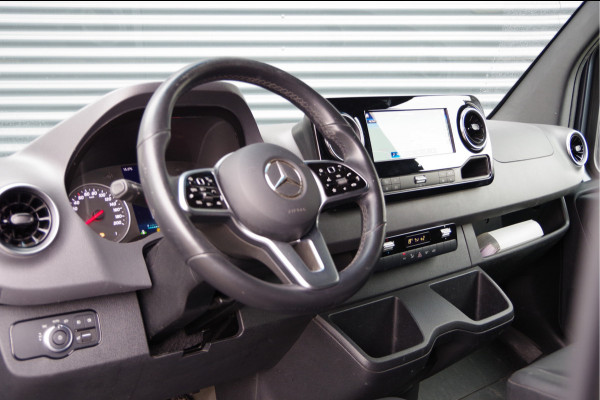 Mercedes-Benz Sprinter 319 3.0 CDI V6 L2H1 2X SCHUIFDEUR, LED, LEDER, MBUX 10'', ADAPT. CRUISE, TREKHAAK 3.5T, CAMERA, NAVI, CLIMA, NL AUTO, NAP