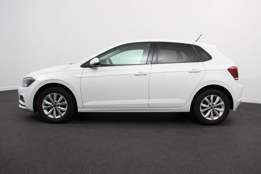 Volkswagen Polo 1.0 TSI 110pk DSG Highline | Navigatie | Apple Carplay/Android Auto | Climate Control | Verwarmde voorstoelen | Extra Getint glas