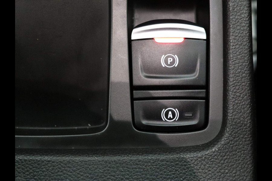 Renault Clio TCe 90pk Techno ALL-IN PRIJS! Climate control | Navig | 16" inch velgen