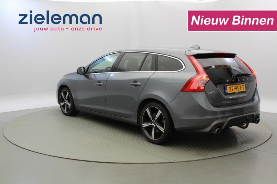 Volvo V60 2.0 T4 Business Sport 190PK - Half leer, Xenon