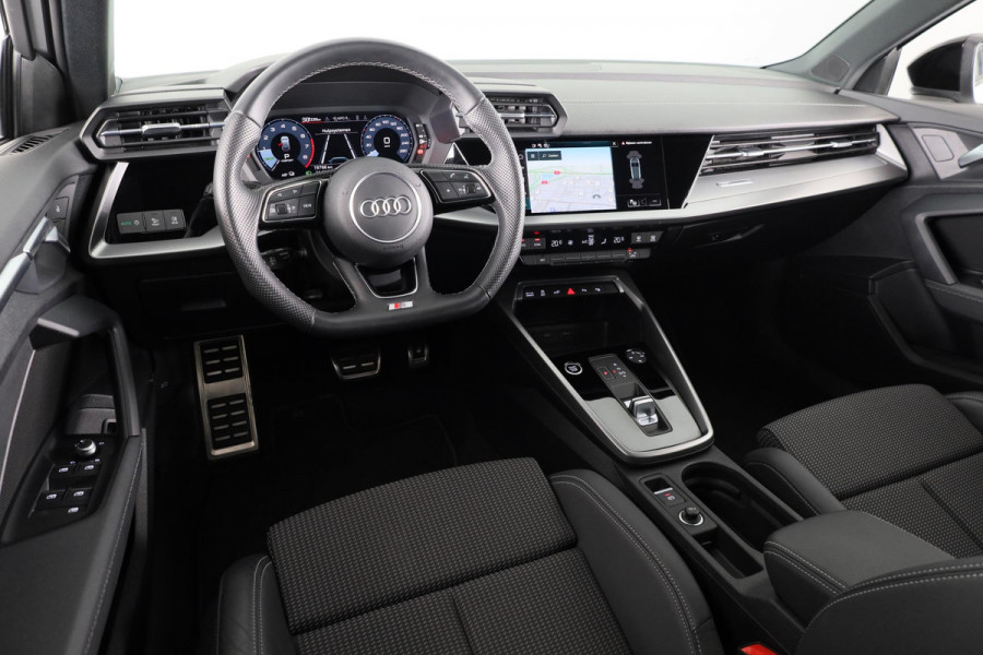 Audi A3 Sportback 40 TFSI e Edition S-Line 204PK PHEV | Navigatie | Adaptive Cruisecontrol | Full LED koplampen |
