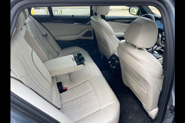 BMW 5 Serie Touring 520d High Executive / panoramadak