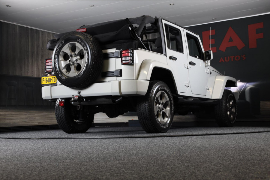 Jeep Wrangler Unlimited CABRIO 3.6 Sahara / 6 Bak / Airco / Navi / Camera / Elek Pakket / Cruise Control / Led / Trekhaak / 18 Inc