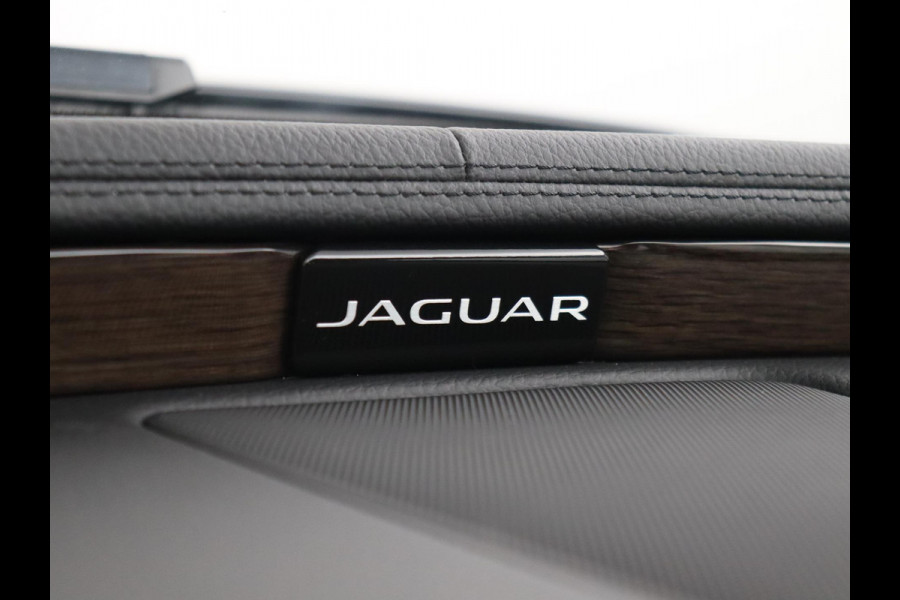 Jaguar XJ 2.0T 240PK Luxury | 20" | Keyless