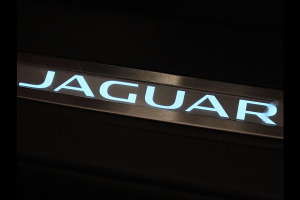 Jaguar F-Pace 5.0 V8 SVR | SVO Paint | Panorama