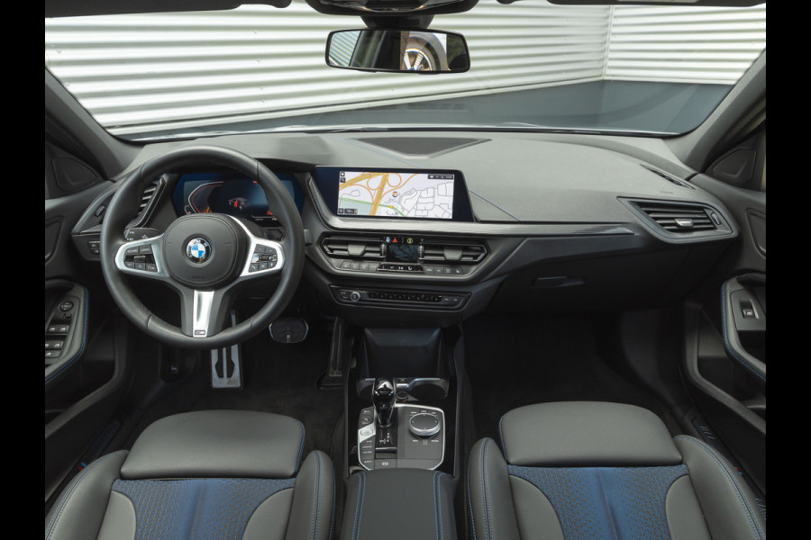 BMW 1-serie 118i M-Sport - Pano - Live Cockpit Prof - Hifi - LED - Stoelverwarming