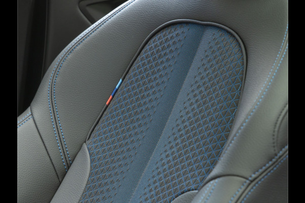 BMW 1-serie 118i M-Sport - Pano - Live Cockpit Prof - Hifi - LED - Stoelverwarming