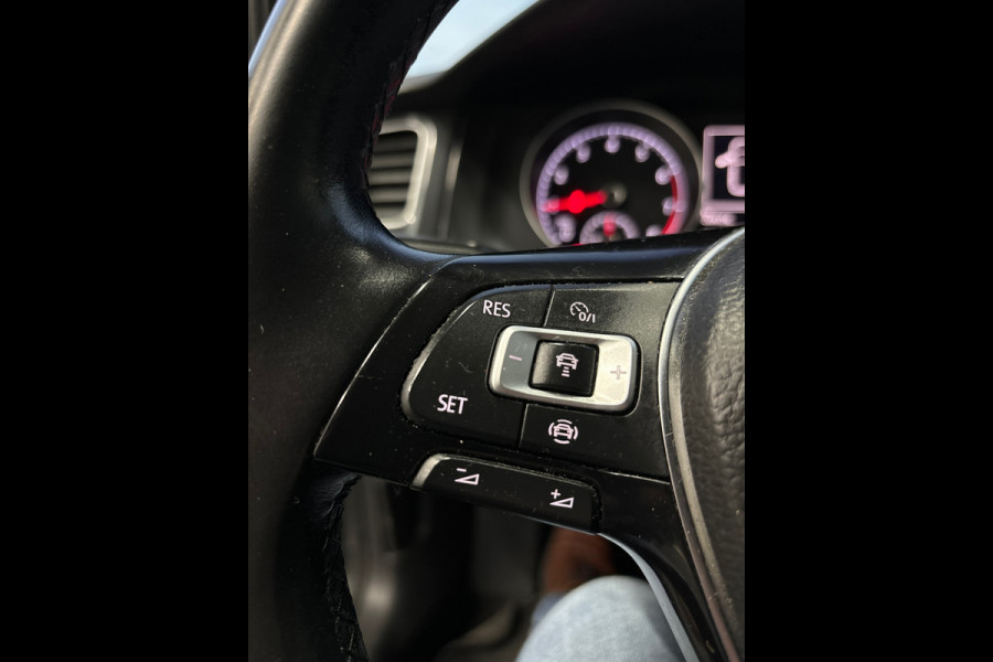 Volkswagen GOLF Variant 1.0 TSI Comfortline Business Automaat | Navi | Clima | Cruise | Stoelverwarming | Trekhaak