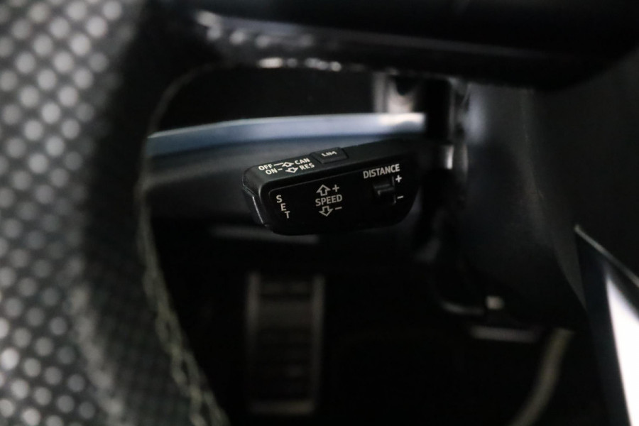 Audi Q3 Sportback 45 TFSI e S-Line 245 pk S-Tronic | Navigatie | Parkeersensoren | Achteruitrijcamera | Adaptieve cruise control | Stoelverwarming | S-Line |