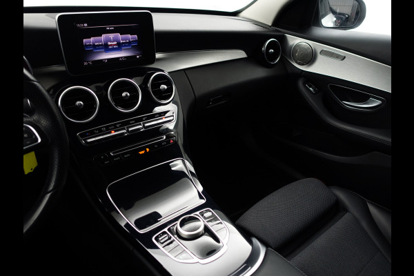 Mercedes-Benz C-Klasse 180 AMG Night Edition 9G Aut- Hleer I Burmester I Camera I LMV I Stoelverwarming