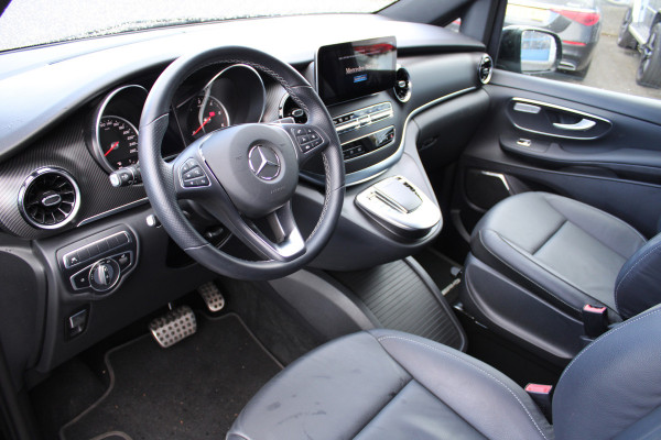 Mercedes-Benz V-Klasse 300 V300d Lang DC AMG line, 2500 kg trekhaak, Zwart leder