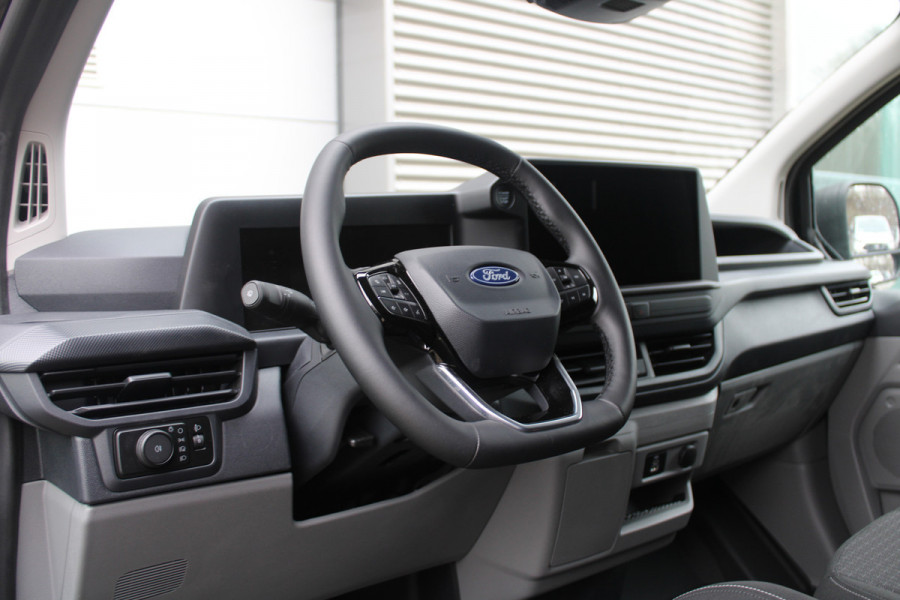Ford Transit Custom 300 2.0 TDCI L2H1 Limited 136pk - 2x Schuifdeur - Navigatie - Camera - Stoelverwarming - Trekhaak - Rijklaar