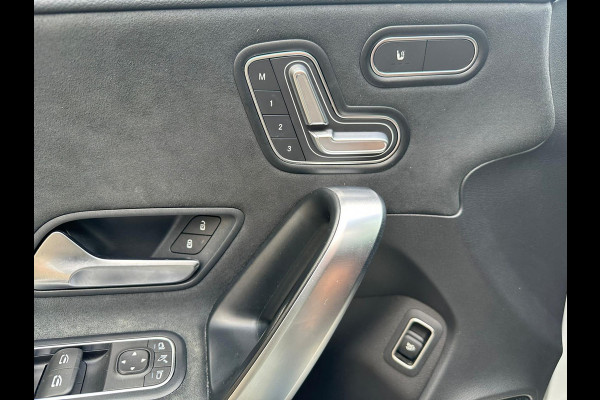 Mercedes-Benz CLA-Klasse 220 Premium Plus Memory! Panorama! Augmented! Elektr Stoelen! Camera! Vol opties