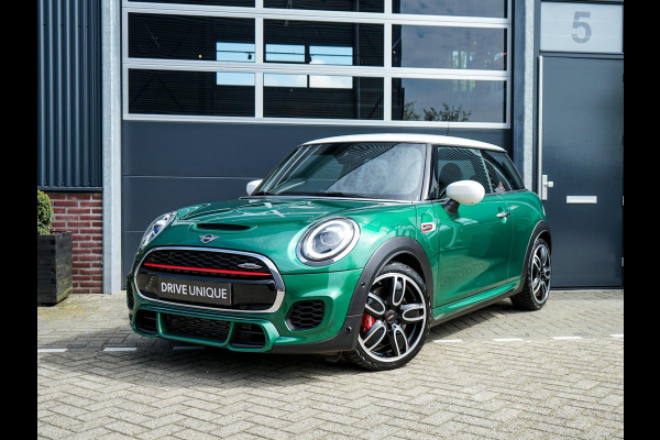 MINI Mini 2.0 John Cooper Works Chili, Adaptief onderstel, JCW Sportstoelen, LED, parkeersensoren, keyless ,18 inch Cup spoke Two