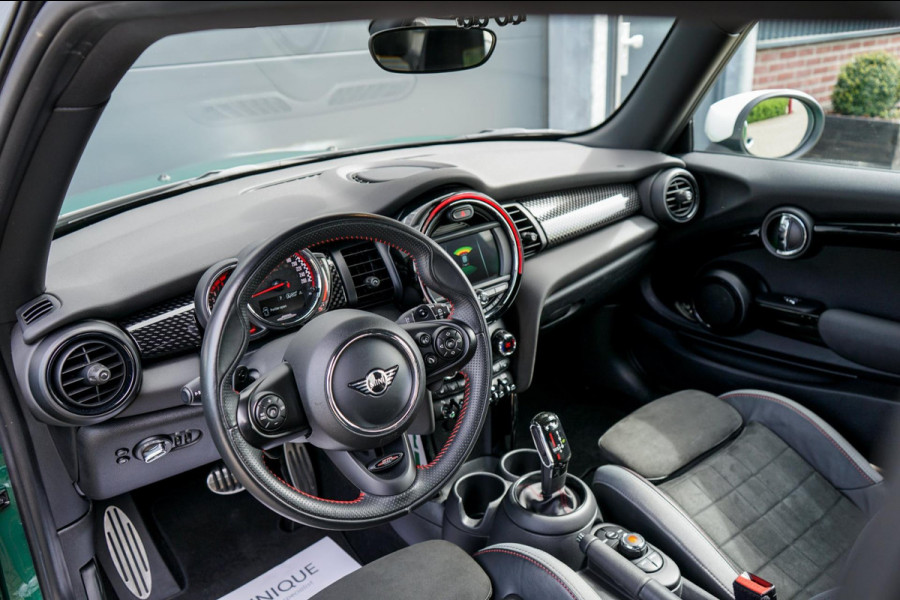 MINI Mini 2.0 John Cooper Works Chili, Adaptief onderstel, JCW Sportstoelen, LED, parkeersensoren, keyless ,18 inch Cup spoke Two