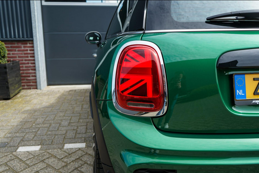 MINI Mini 2.0 John Cooper Works Chili, Adaptief onderstel, JCW Sportstoelen, LED, parkeersensoren, keyless ,18 inch Cup spoke Two