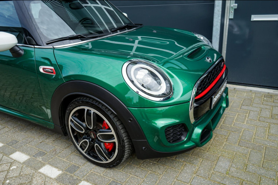 MINI Mini 2.0 John Cooper Works Chili, Adaptief onderstel, JCW Sportstoelen, LED, parkeersensoren, keyless ,18 inch Cup spoke Two