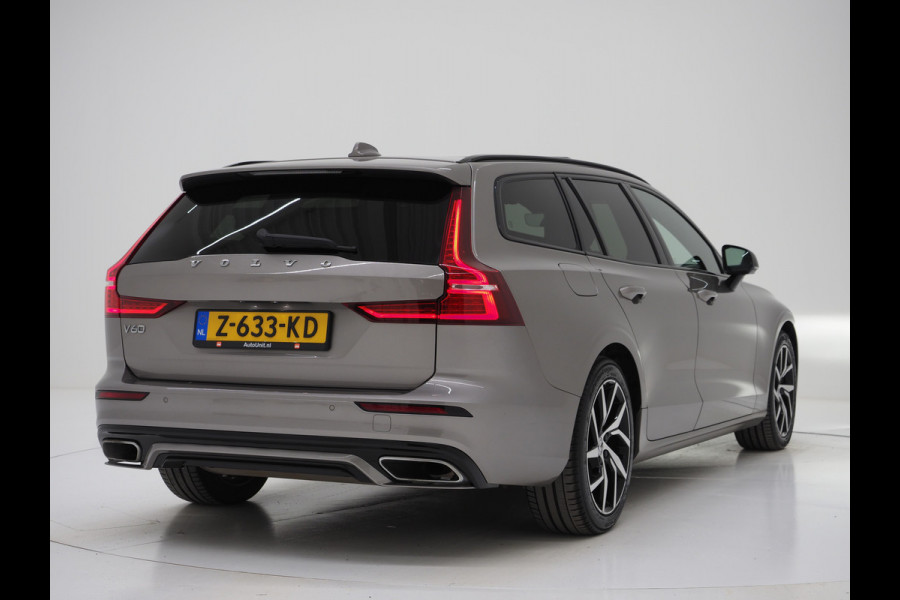 Volvo V60 2.0 T8 Twin Engine AWD R-Design | Panoramadak | Pilot Assist | Head UP | Memory