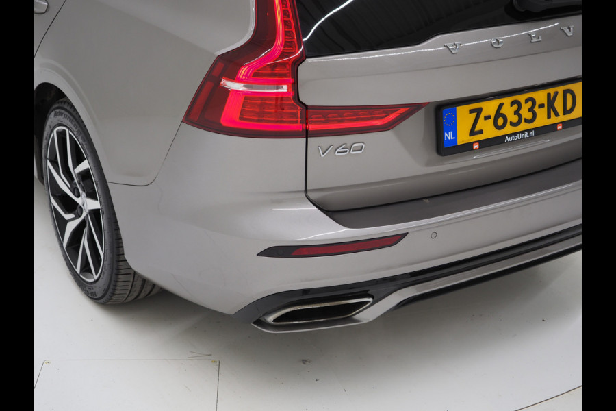 Volvo V60 2.0 T8 Twin Engine AWD R-Design | Panoramadak | Pilot Assist | Head UP | Memory