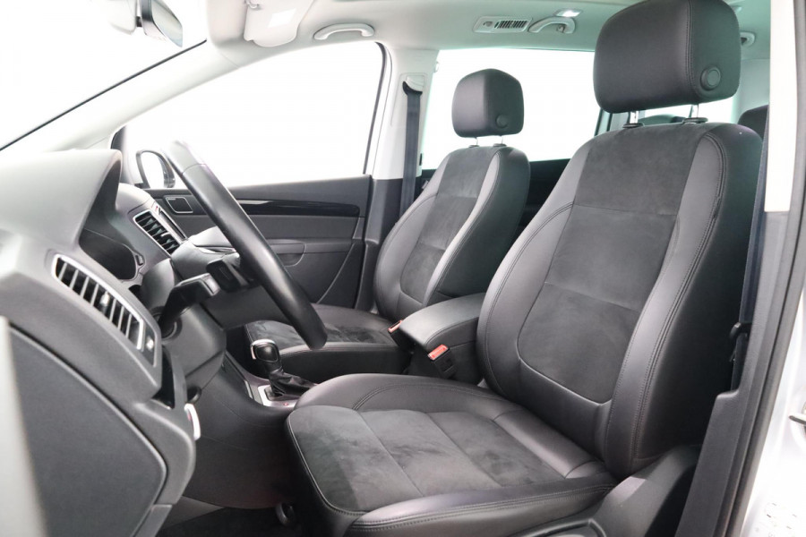 Volkswagen Sharan 1.4 TSI Exclusive Series 150 pk Automaat (DSG) | Navigatie | Panoramadak | Parkeersensoren | Elektr. schuifdeuren achter | Stoelverwarming |